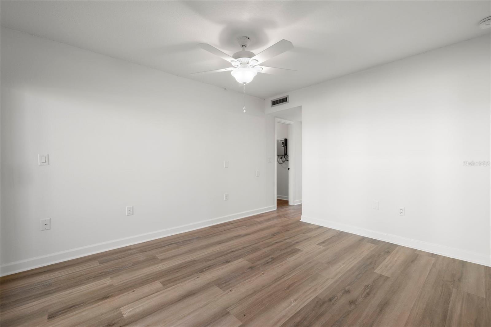 Image 30 of 54 For 1 Windrush Boulevard 19