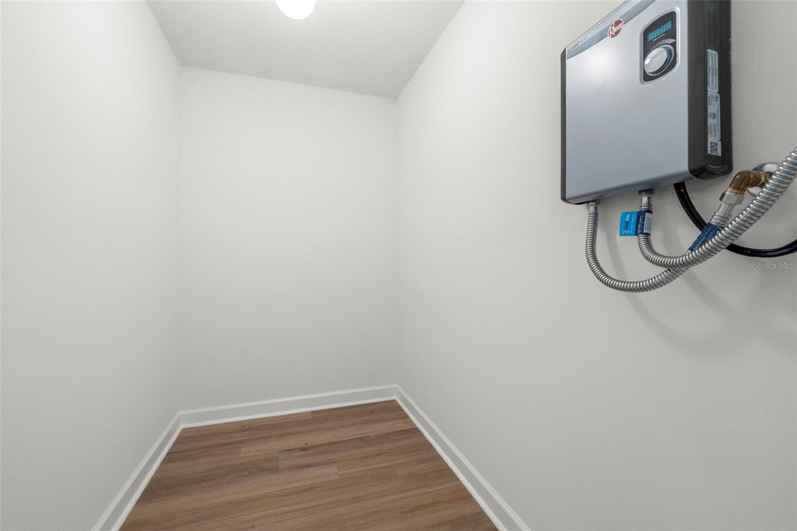 Image 32 of 54 For 1 Windrush Boulevard 19