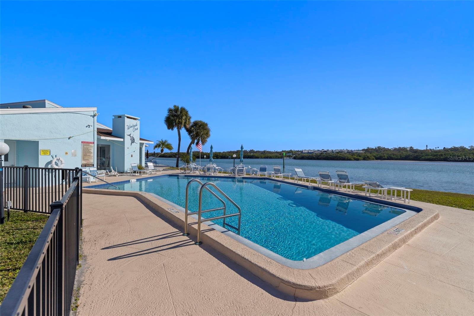 Image 42 of 54 For 1 Windrush Boulevard 19