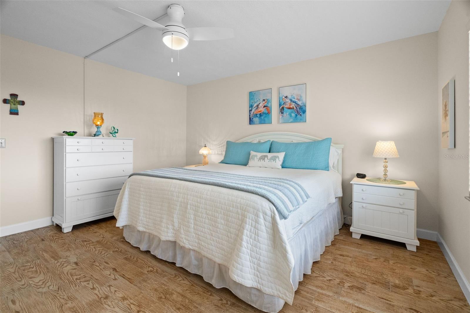 Image 49 of 54 For 19531 Gulf Boulevard 414