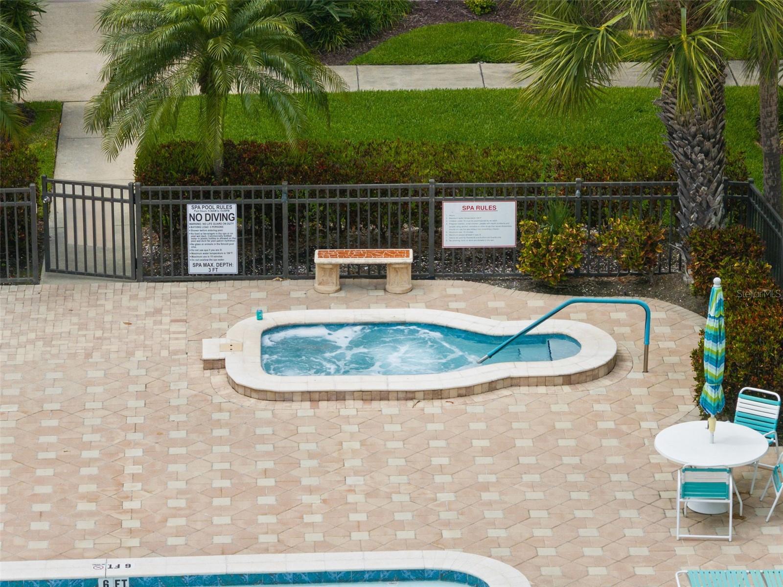 Image 5 of 54 For 19531 Gulf Boulevard 414