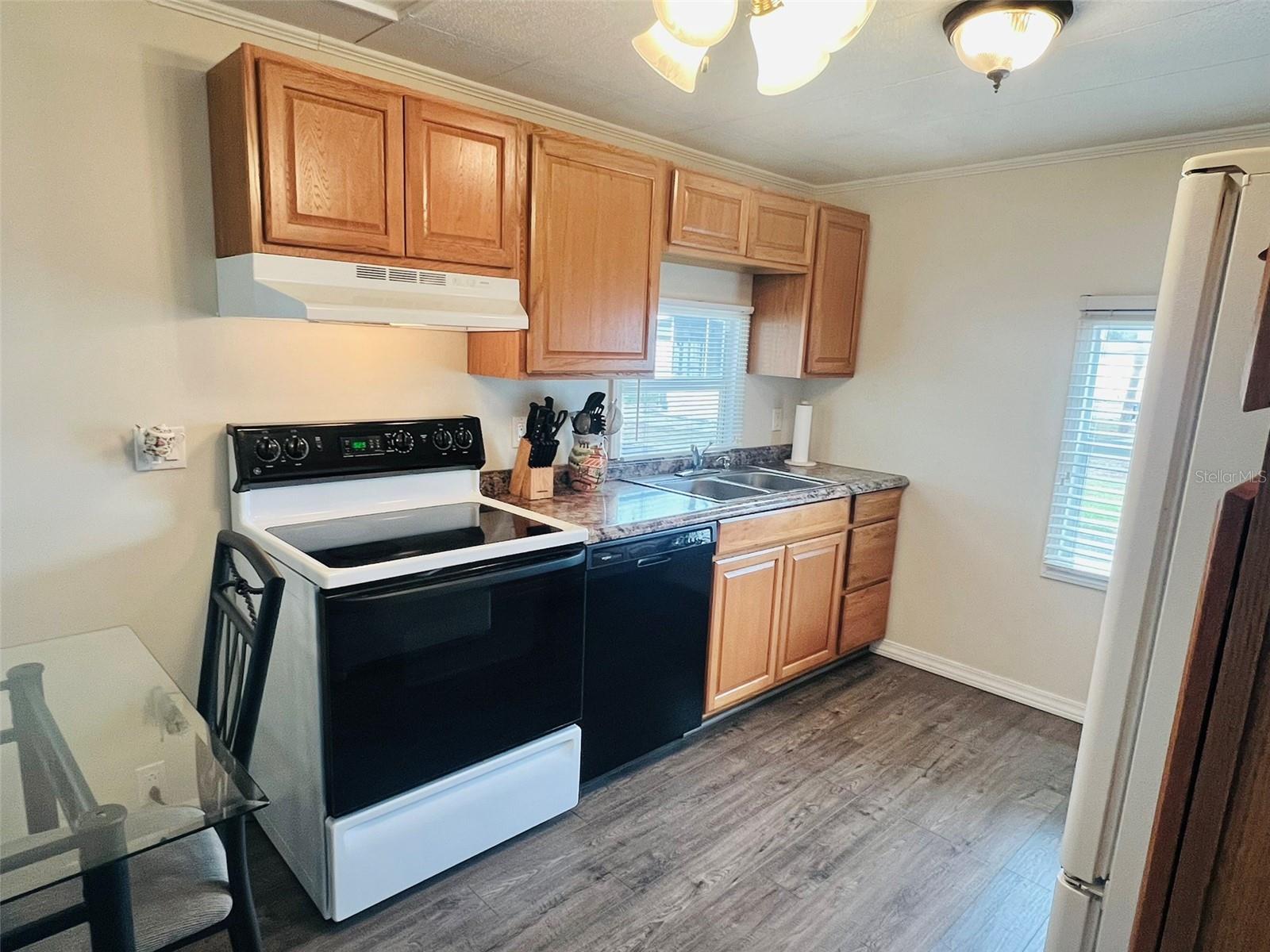 Image 7 of 34 For 2282 Piazza Drive 117