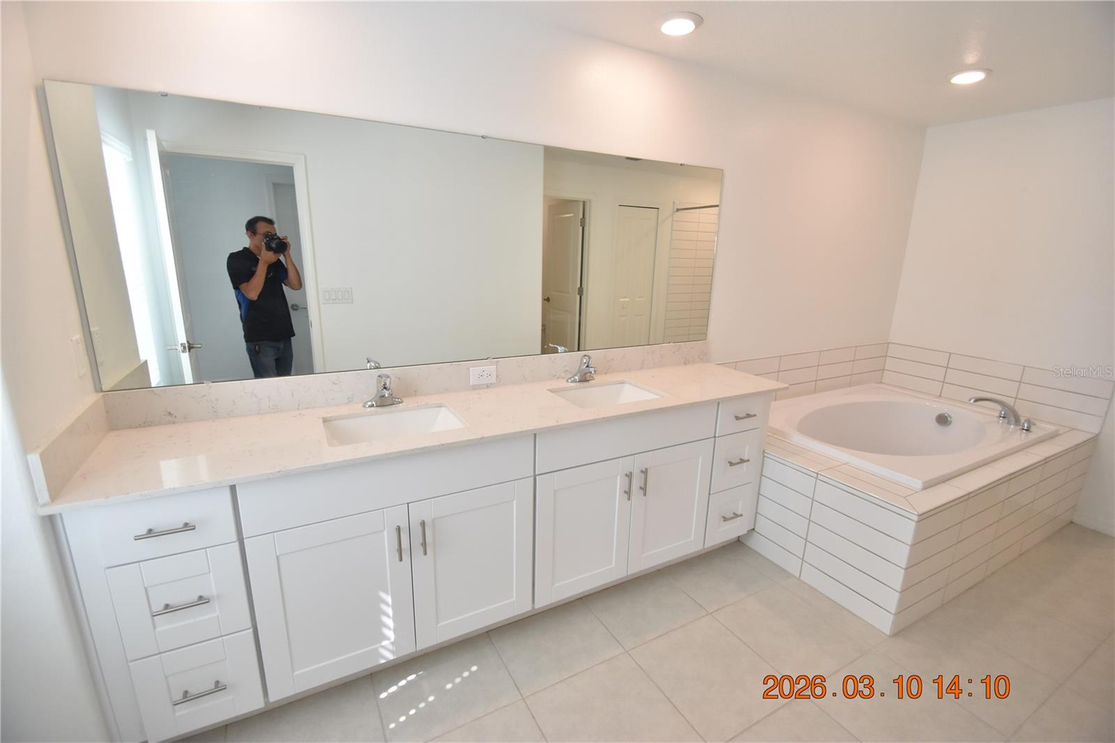 Image 32 of 52 For 6252 Shiner Street