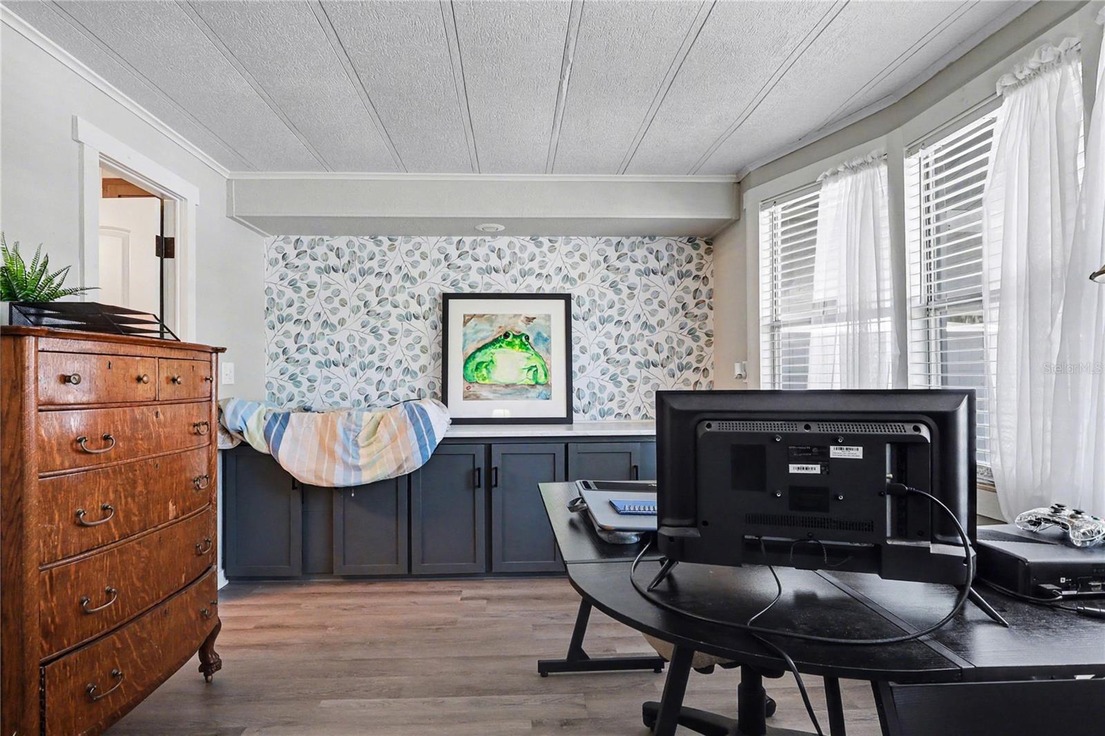 Image 12 of 22 For 2055 Floral Avenue 322