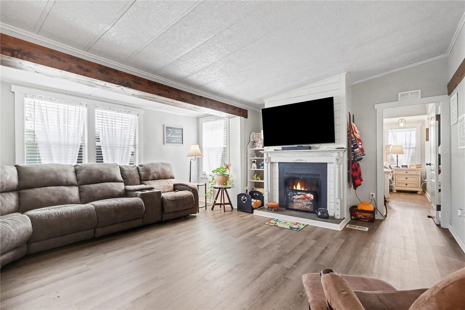 Image 2 of 22 For 2055 Floral Avenue 322