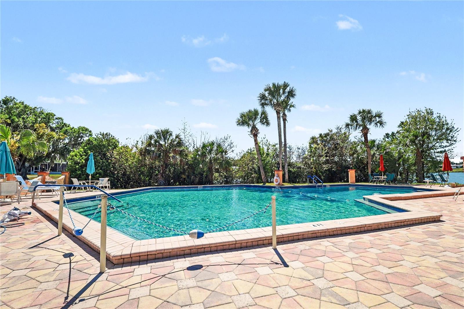 Image 20 of 22 For 2055 Floral Avenue 322