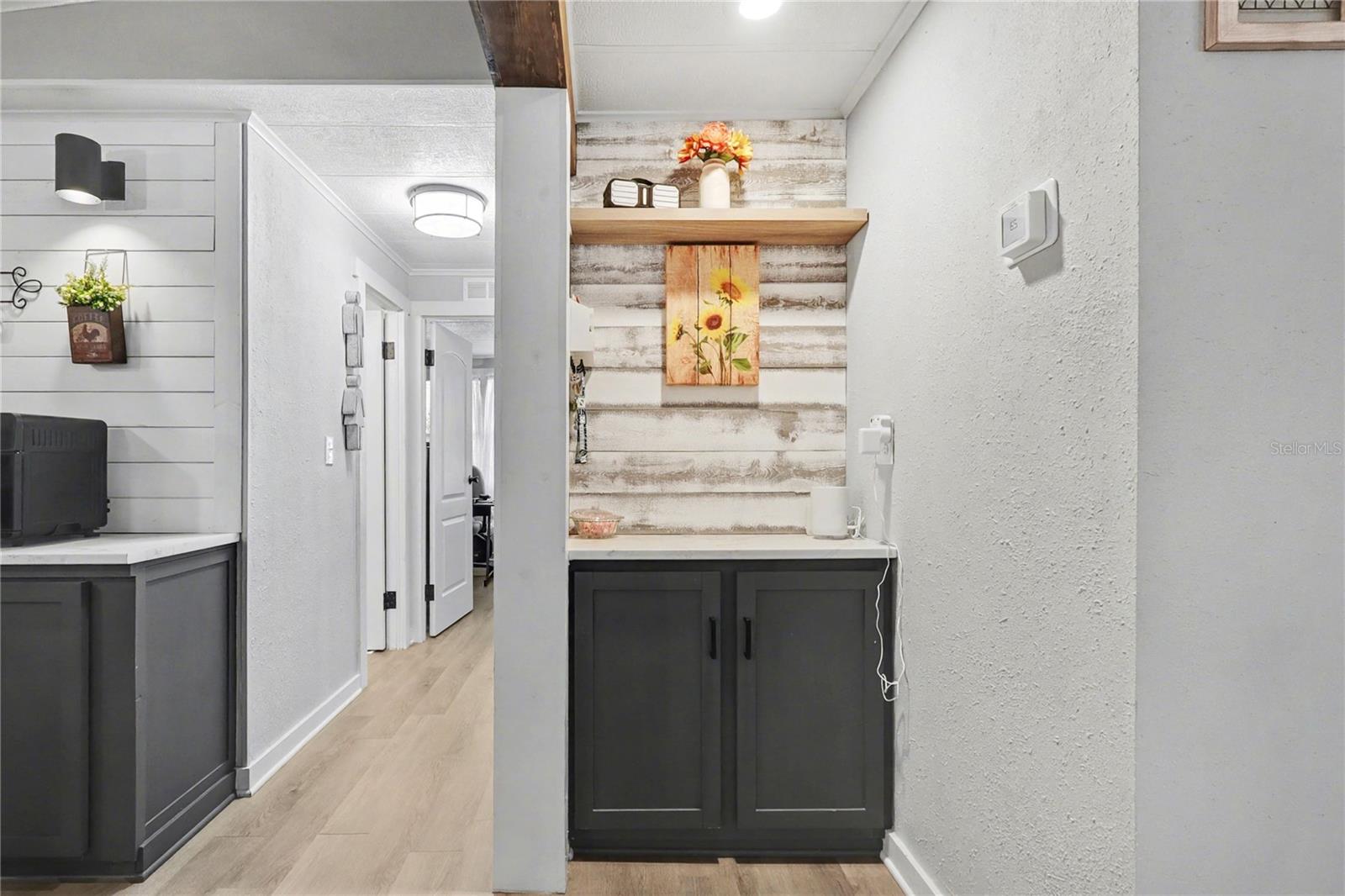 Image 5 of 22 For 2055 Floral Avenue 322