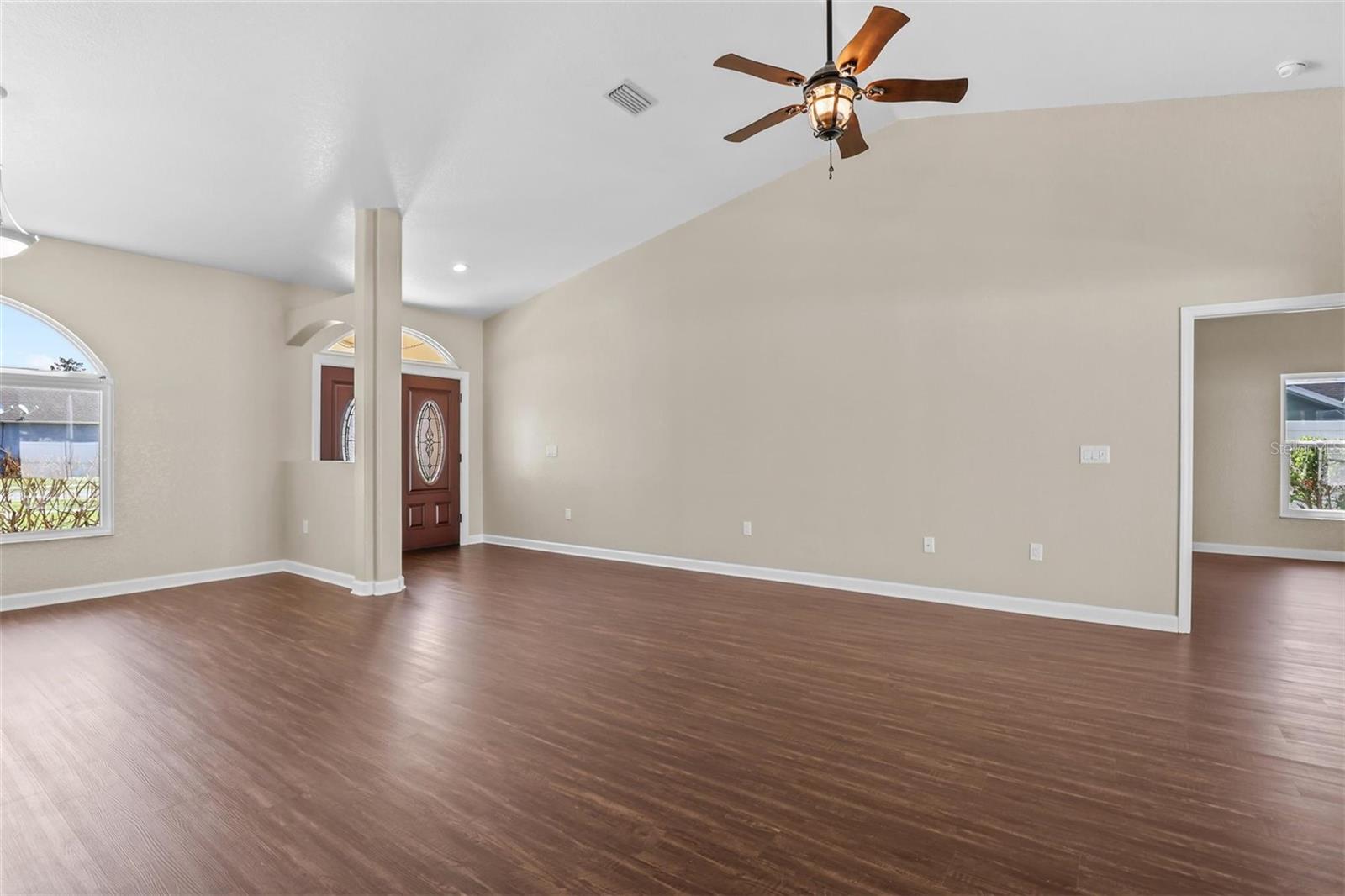 Image 11 of 73 For 15281 Burbank Drive