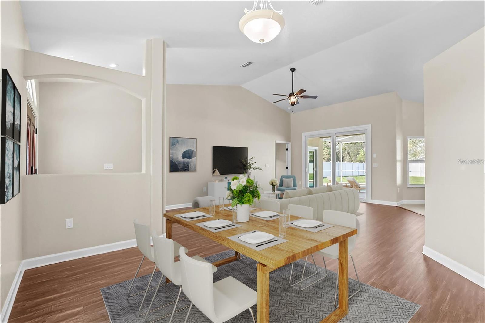 Image 16 of 73 For 15281 Burbank Drive