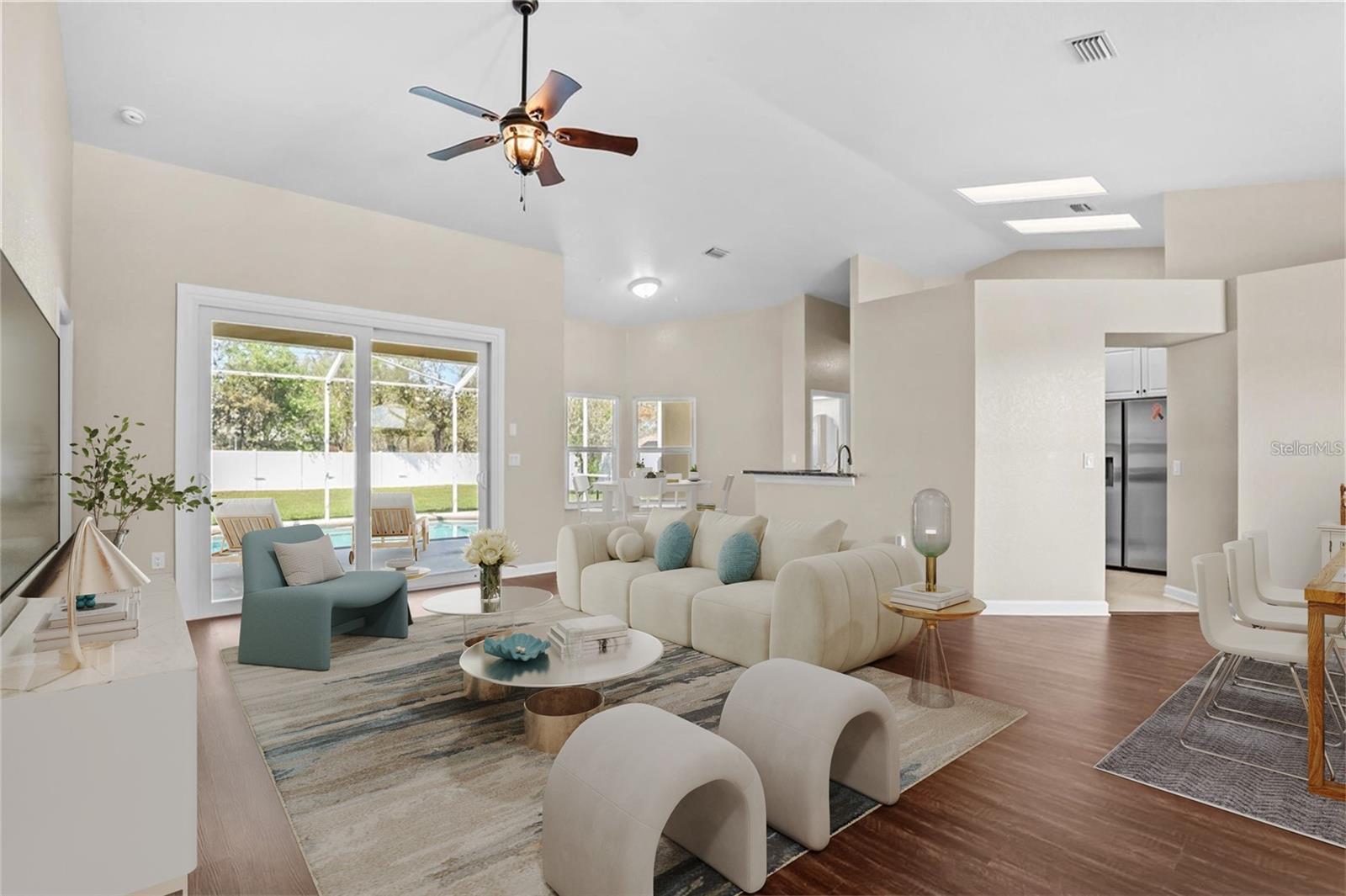 Image 18 of 73 For 15281 Burbank Drive