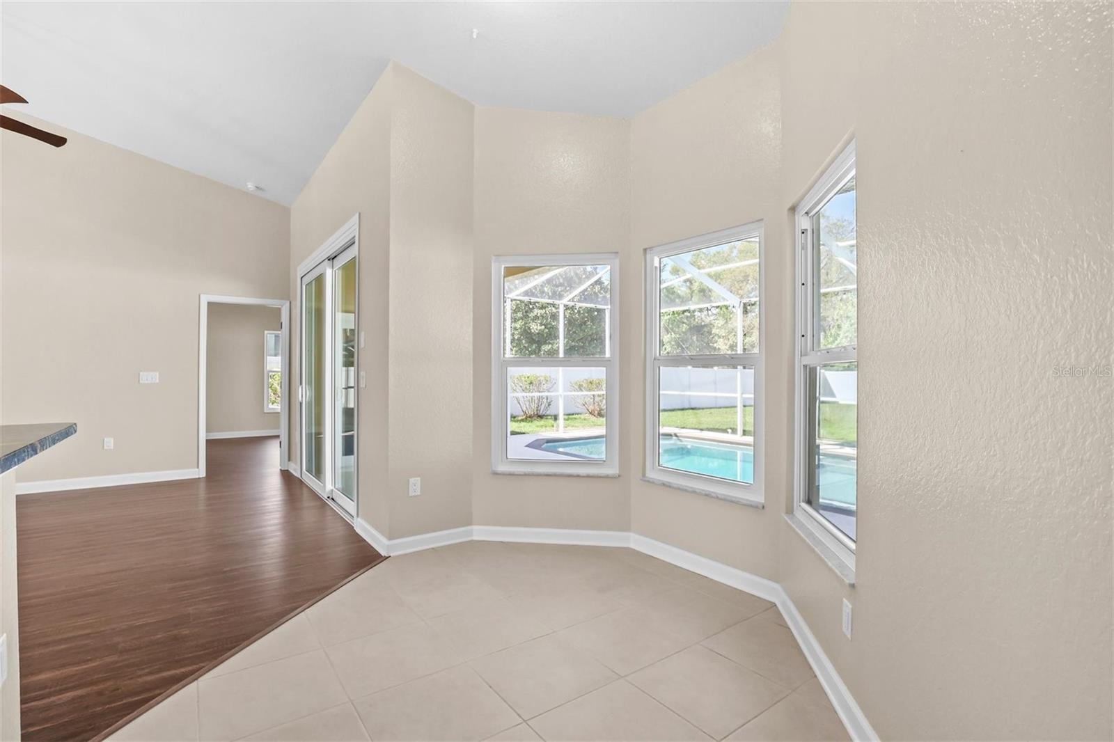 Image 24 of 73 For 15281 Burbank Drive