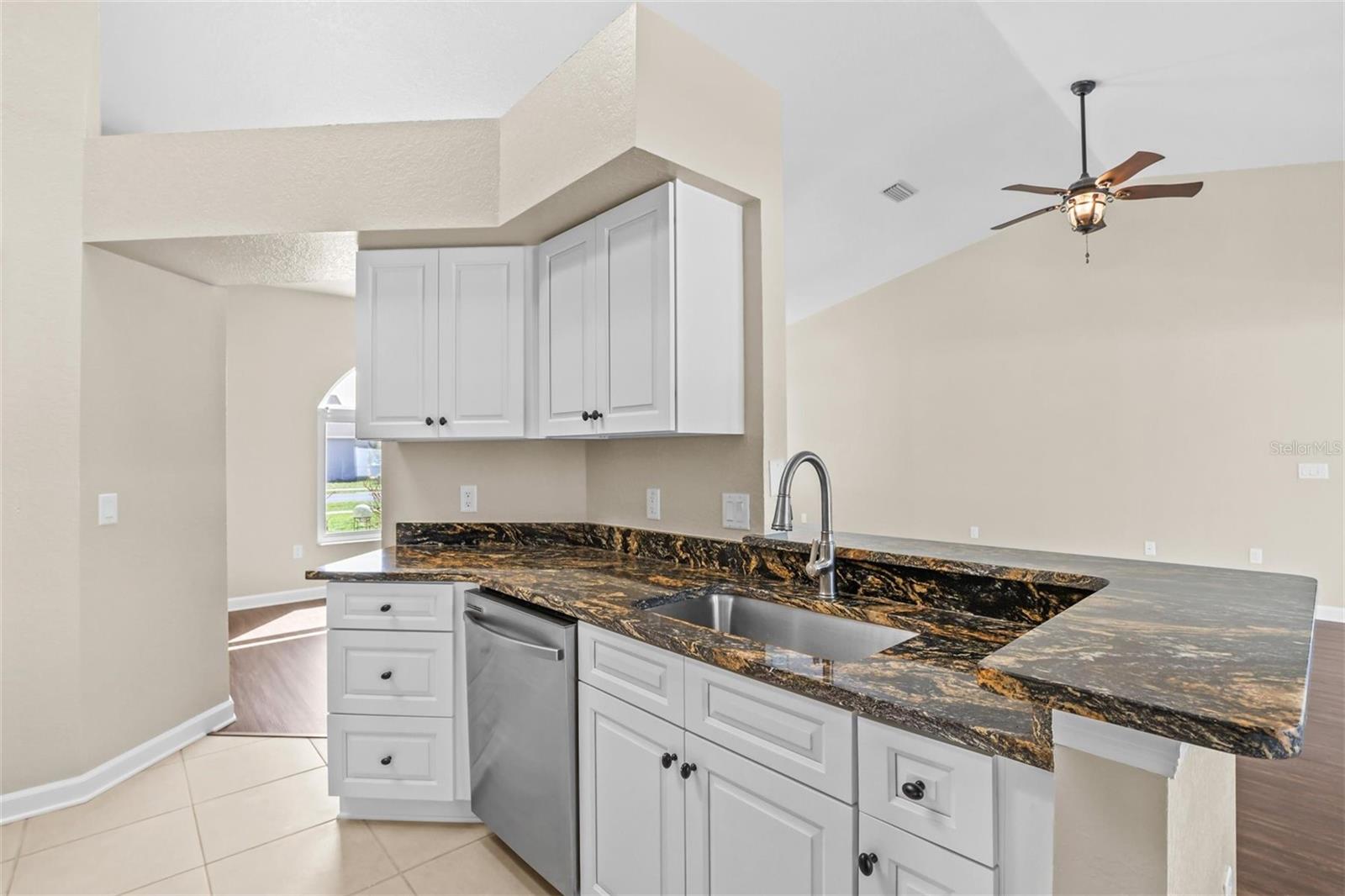 Image 28 of 73 For 15281 Burbank Drive