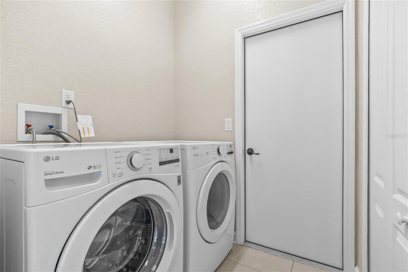 Image 31 of 73 For 15281 Burbank Drive