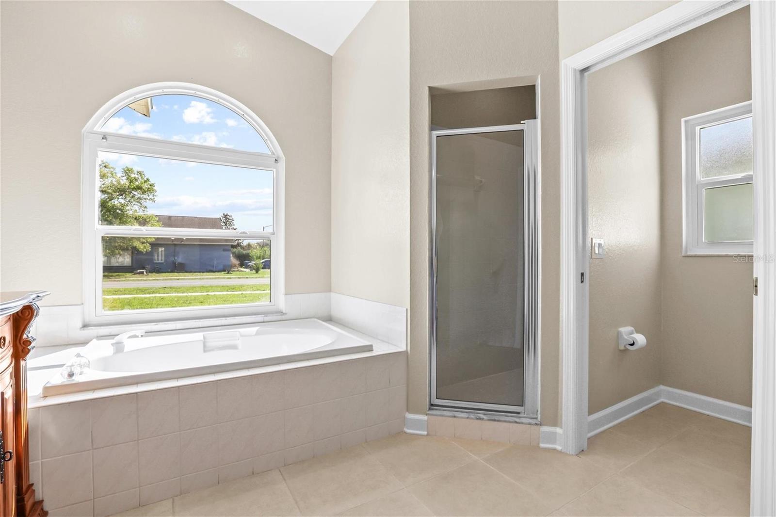 Image 40 of 73 For 15281 Burbank Drive