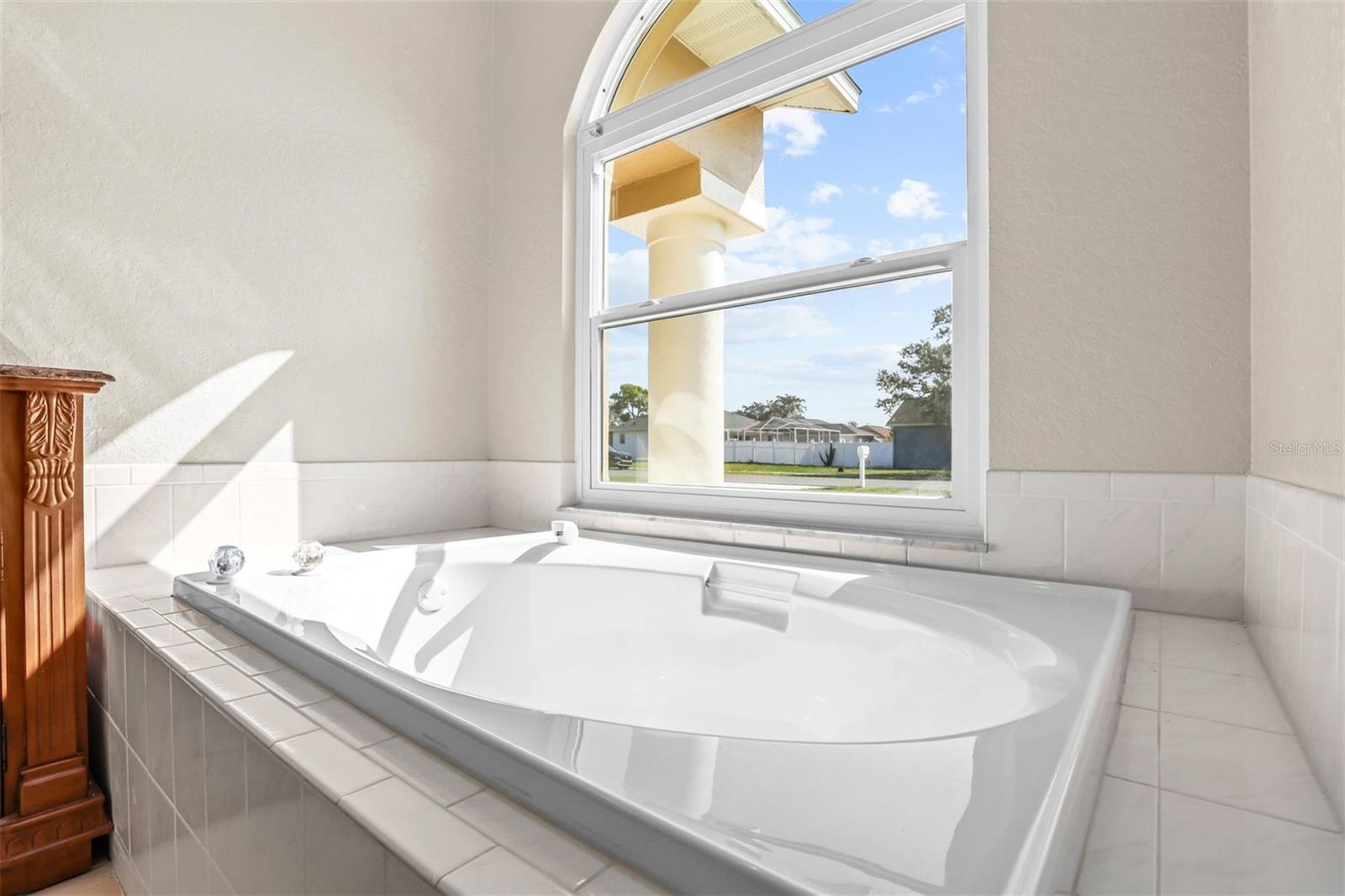 Image 41 of 73 For 15281 Burbank Drive