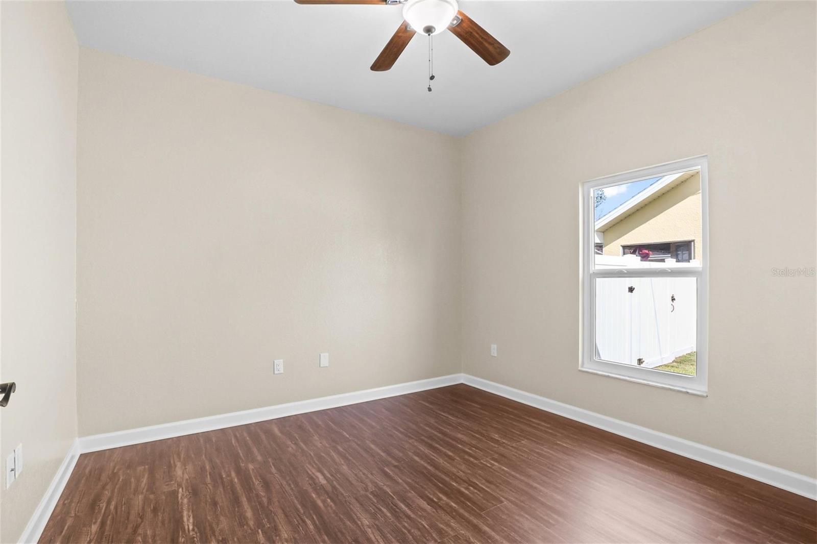 Image 44 of 73 For 15281 Burbank Drive