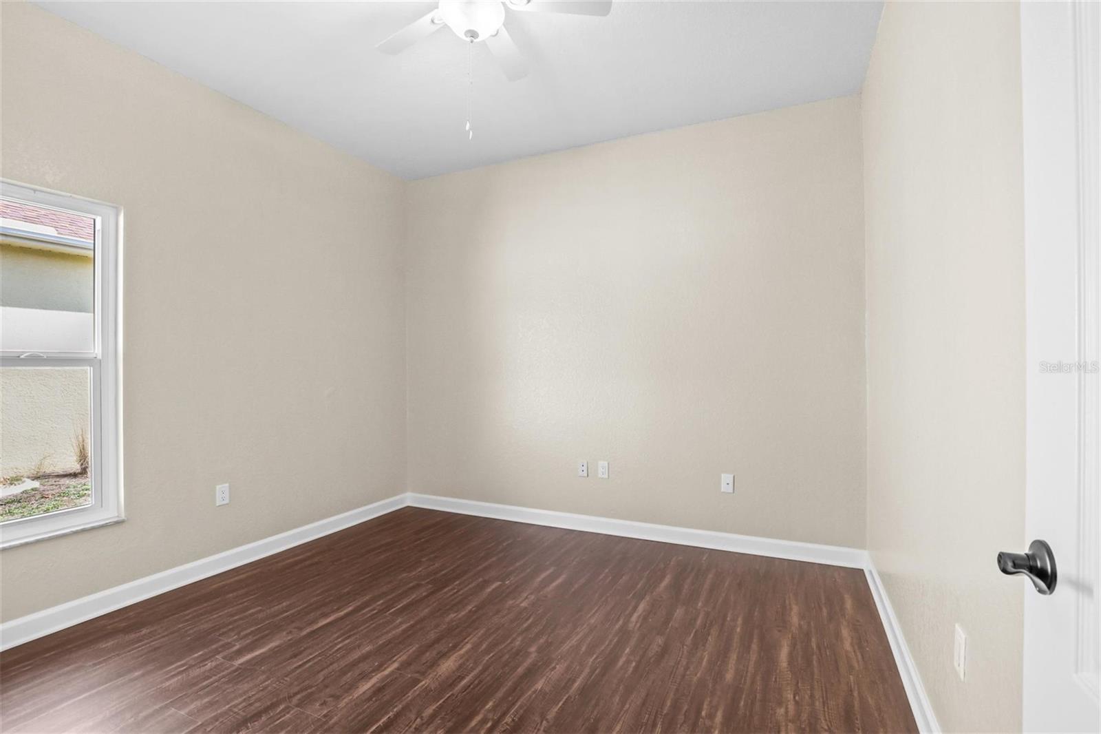 Image 47 of 73 For 15281 Burbank Drive