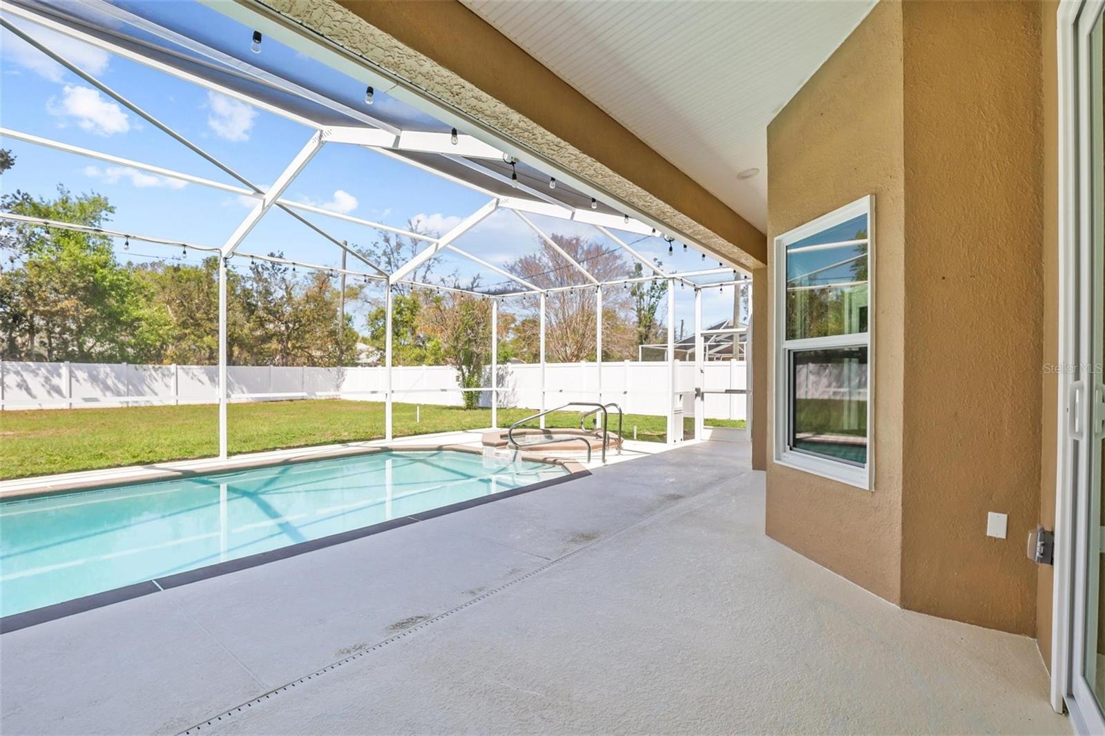 Image 51 of 73 For 15281 Burbank Drive