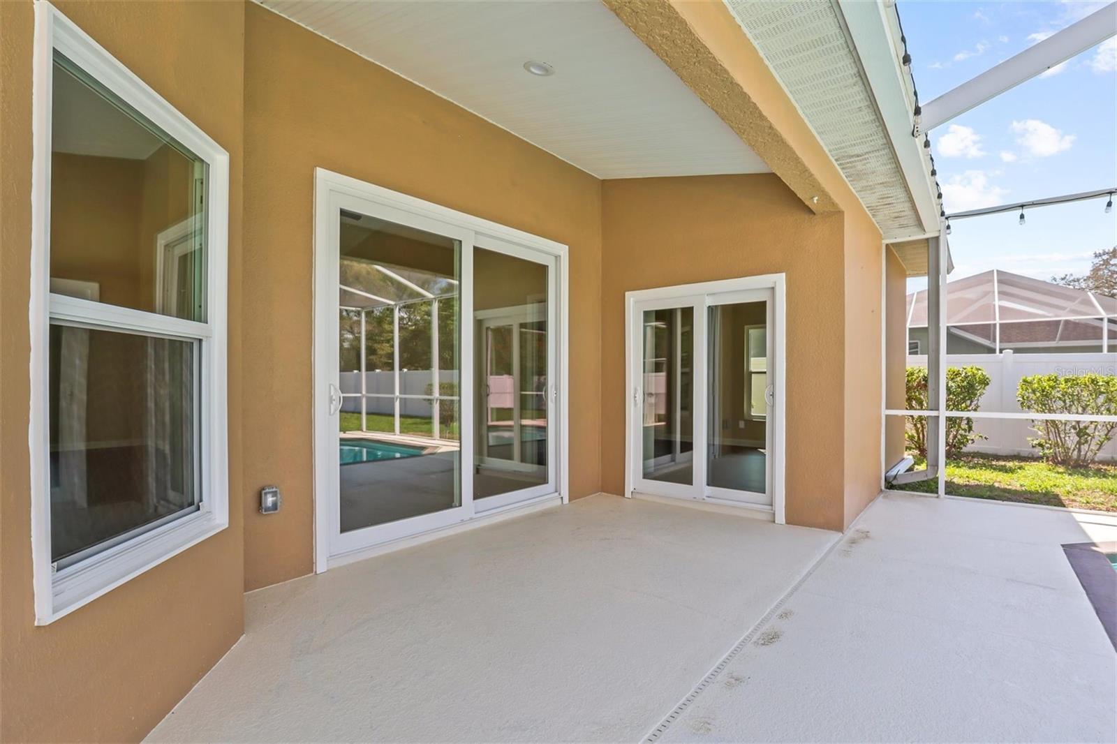 Image 52 of 73 For 15281 Burbank Drive