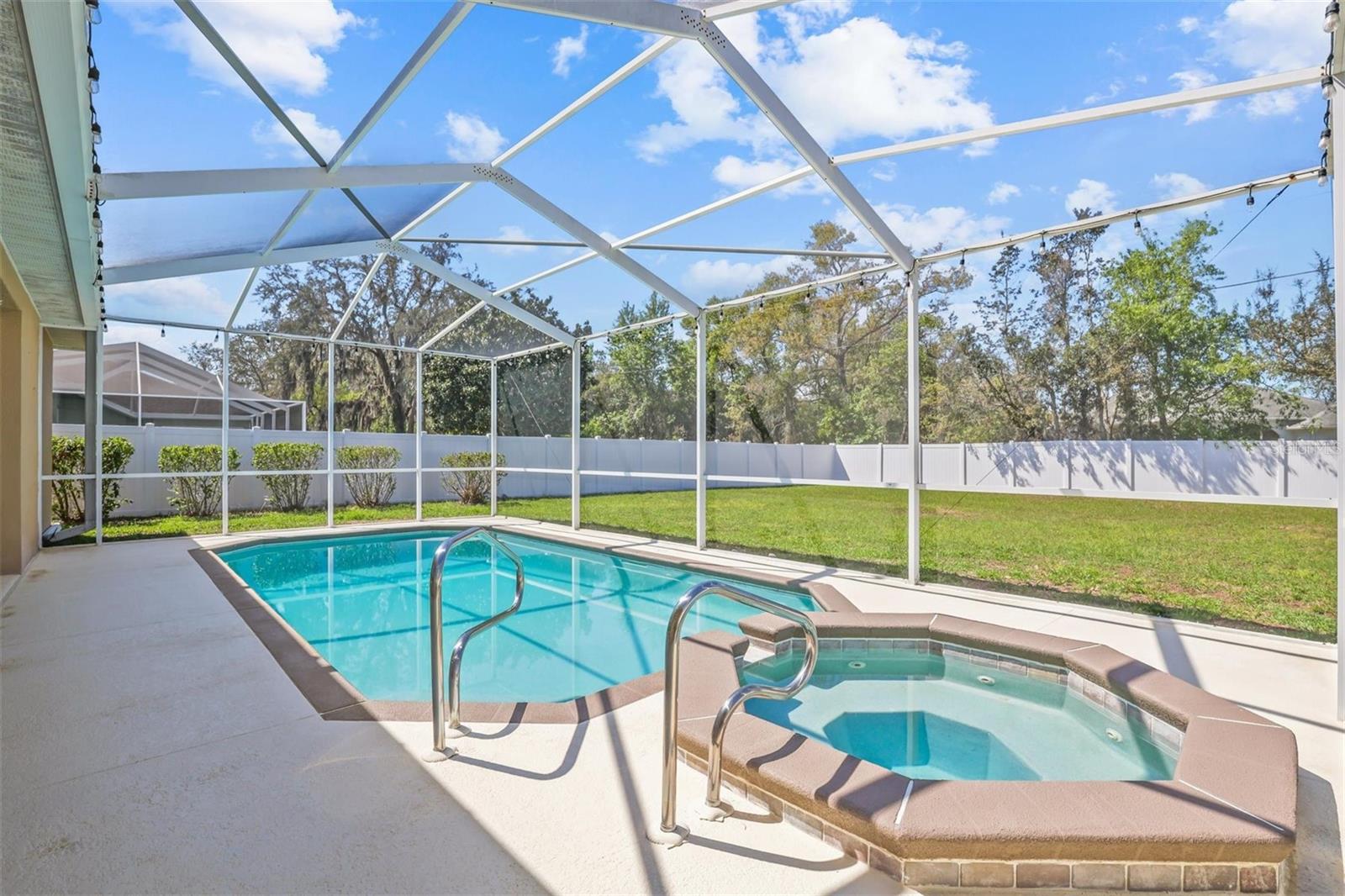 Image 53 of 73 For 15281 Burbank Drive