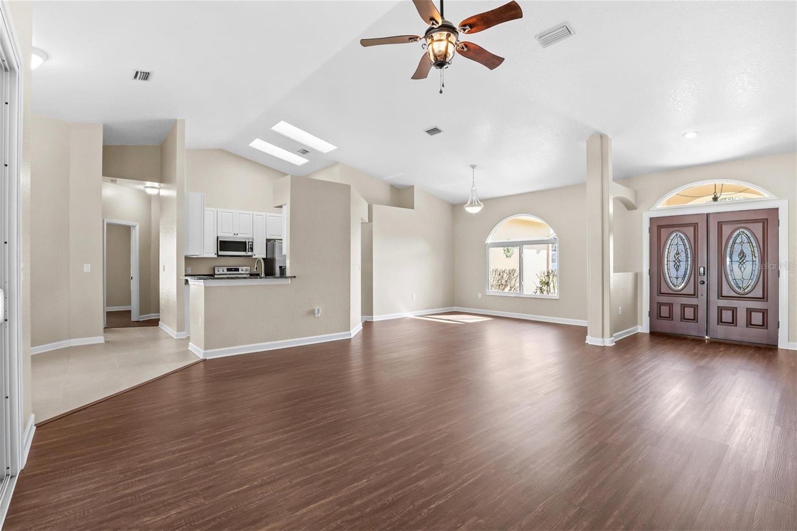 Image 9 of 73 For 15281 Burbank Drive