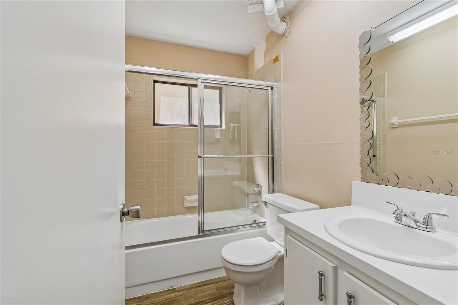 Image 26 of 100 For 3300 Fox Chase Circle N 202