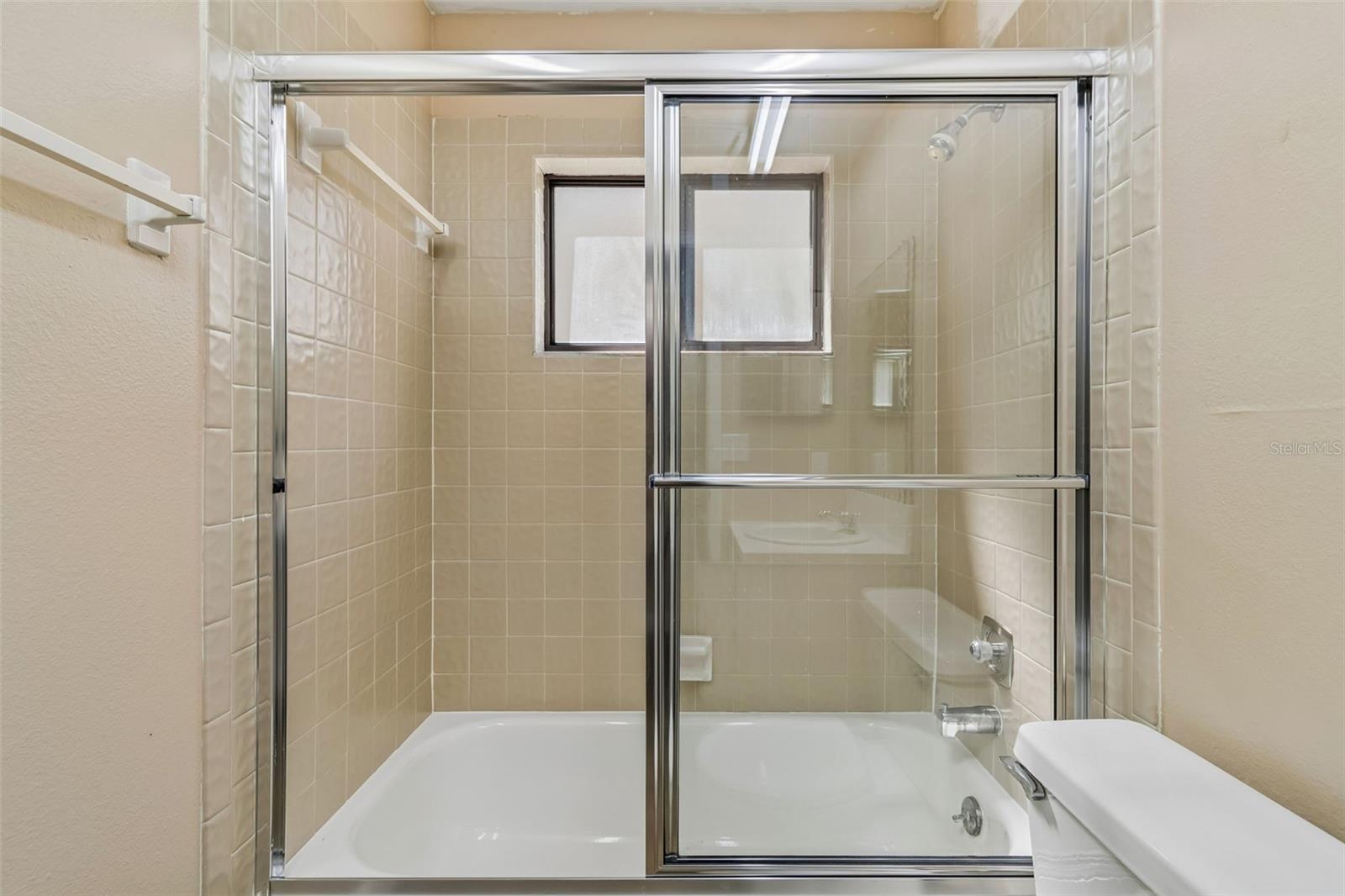 Image 27 of 100 For 3300 Fox Chase Circle N 202