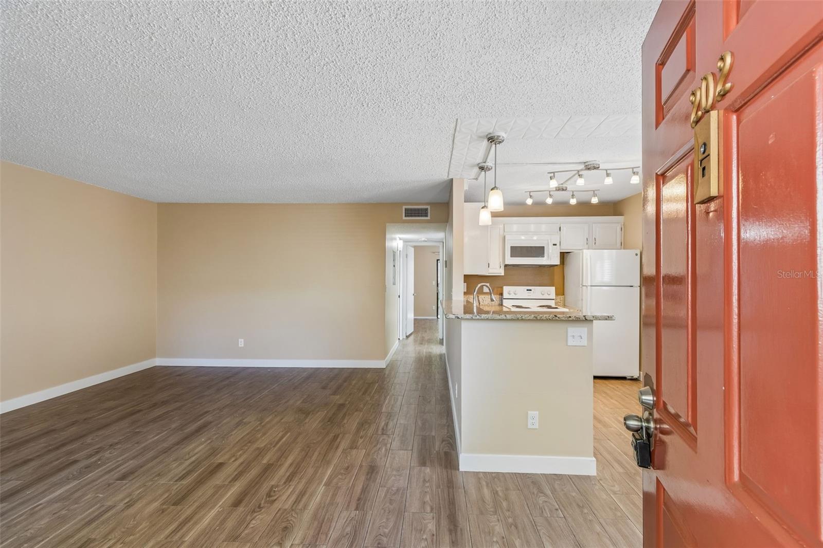 Image 9 of 100 For 3300 Fox Chase Circle N 202