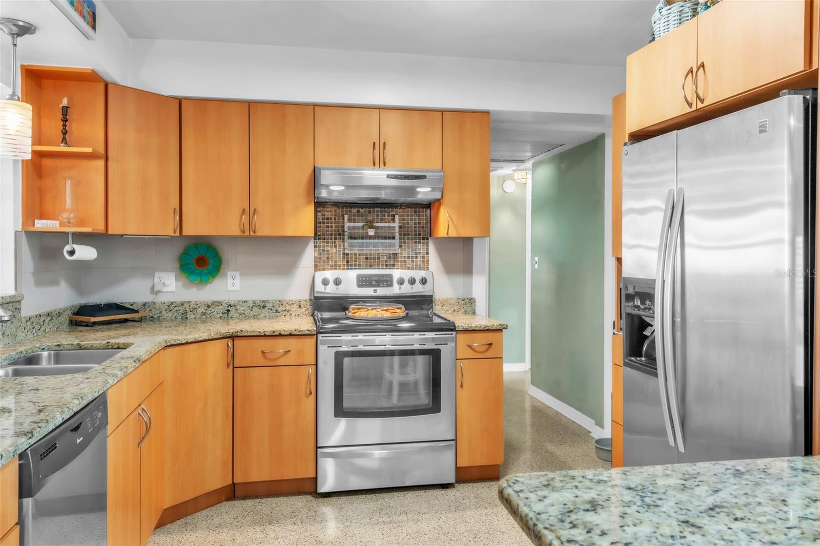 Image 10 of 35 For 4101 Yardley Avenue N