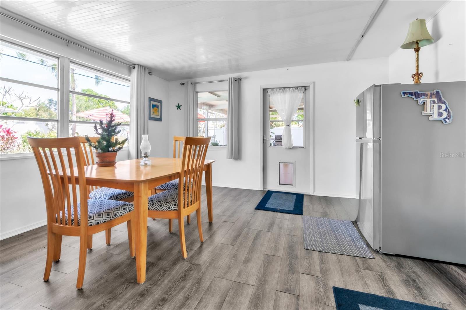 Image 15 of 35 For 4101 Yardley Avenue N