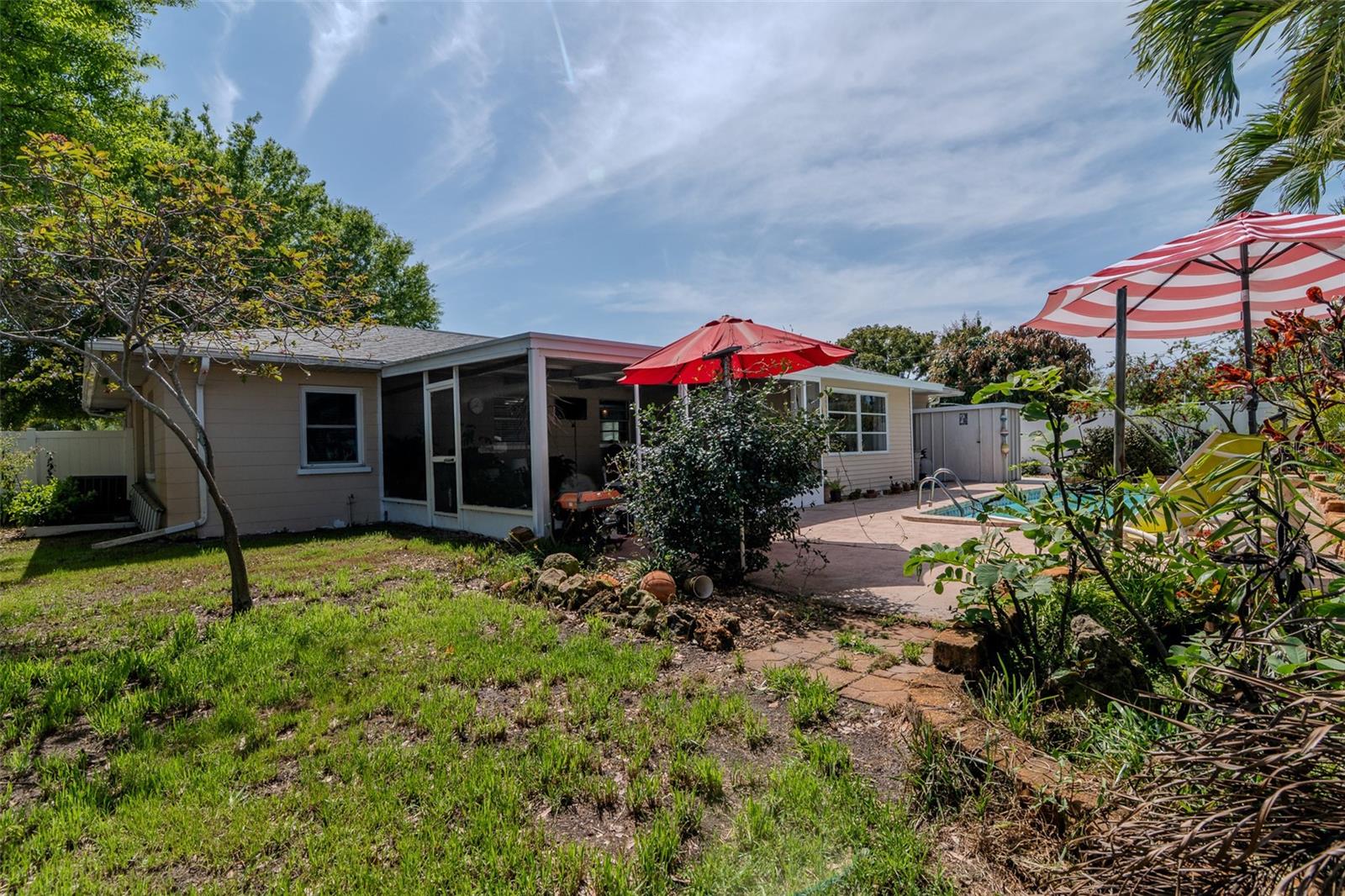 Image 30 of 35 For 4101 Yardley Avenue N