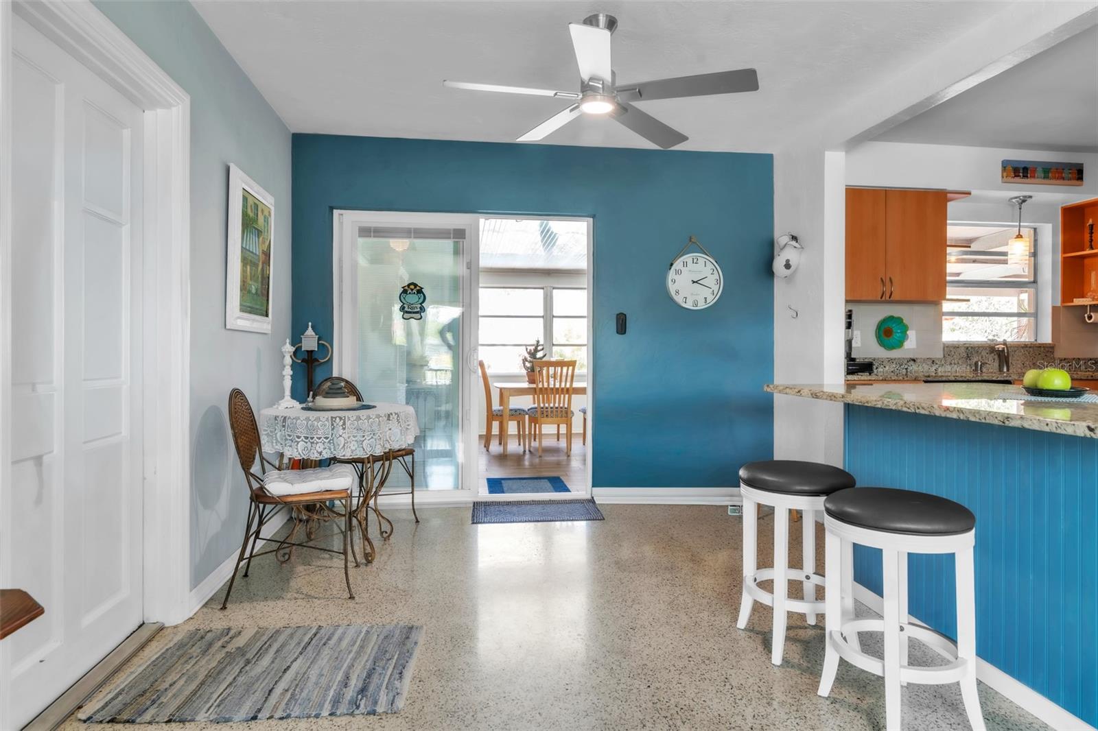 Image 32 of 35 For 4101 Yardley Avenue N