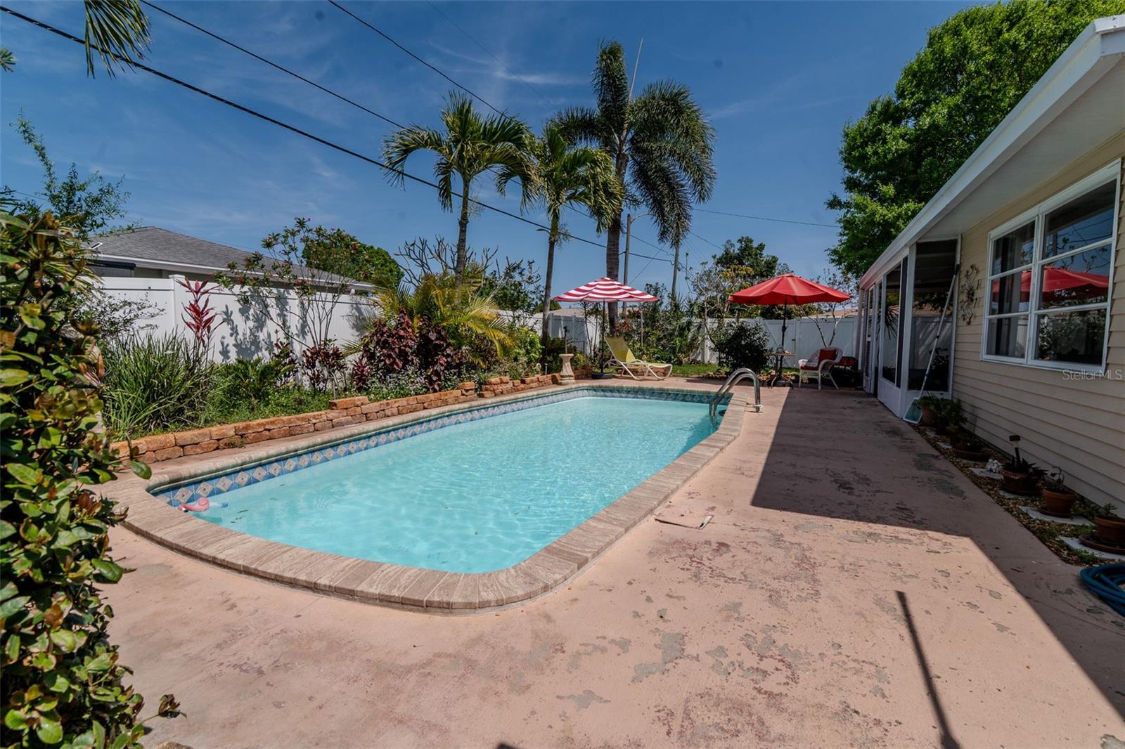 Image 34 of 35 For 4101 Yardley Avenue N