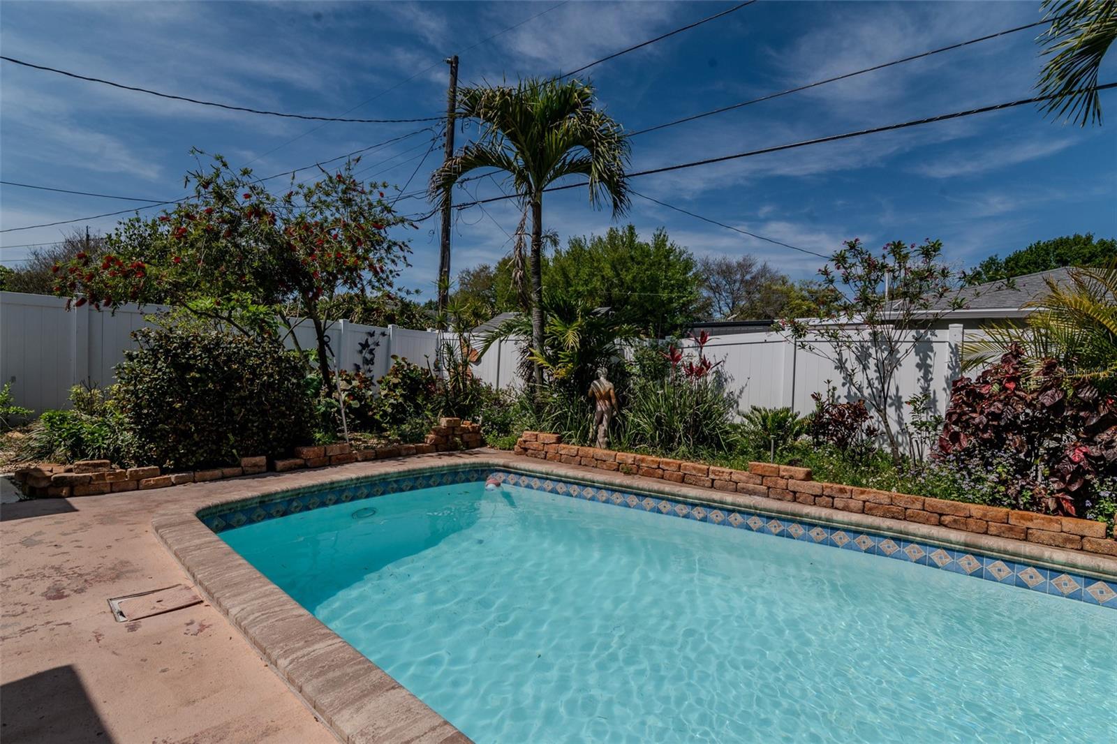 Image 35 of 35 For 4101 Yardley Avenue N