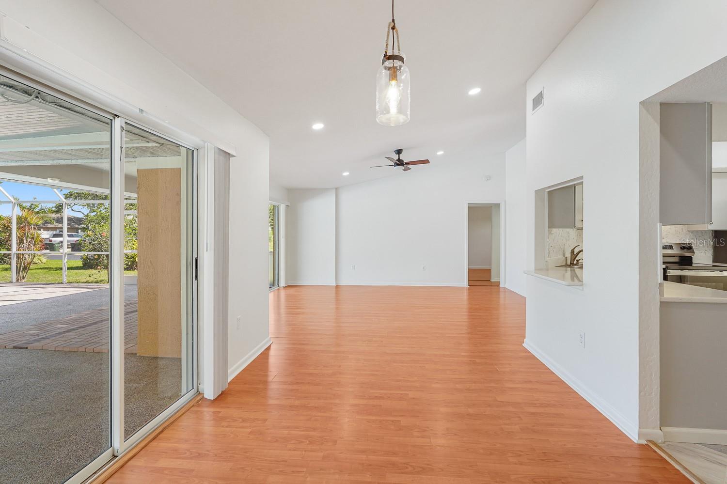 Image 10 of 69 For 3323 Meadow Run Circle