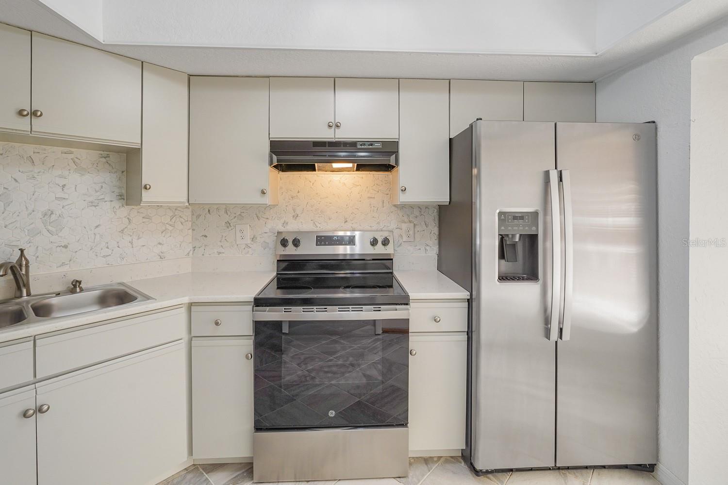 Image 15 of 69 For 3323 Meadow Run Circle