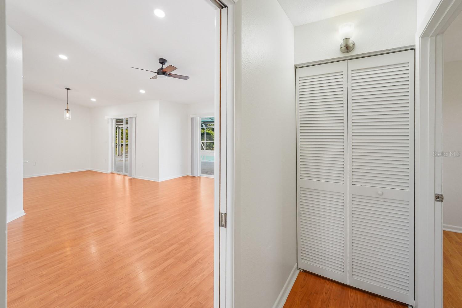 Image 28 of 69 For 3323 Meadow Run Circle