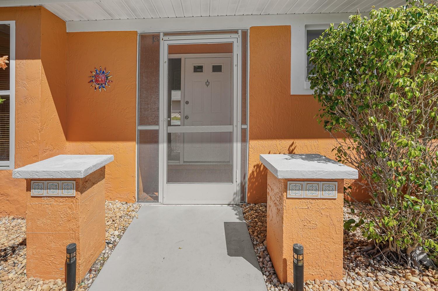 Image 5 of 69 For 3323 Meadow Run Circle