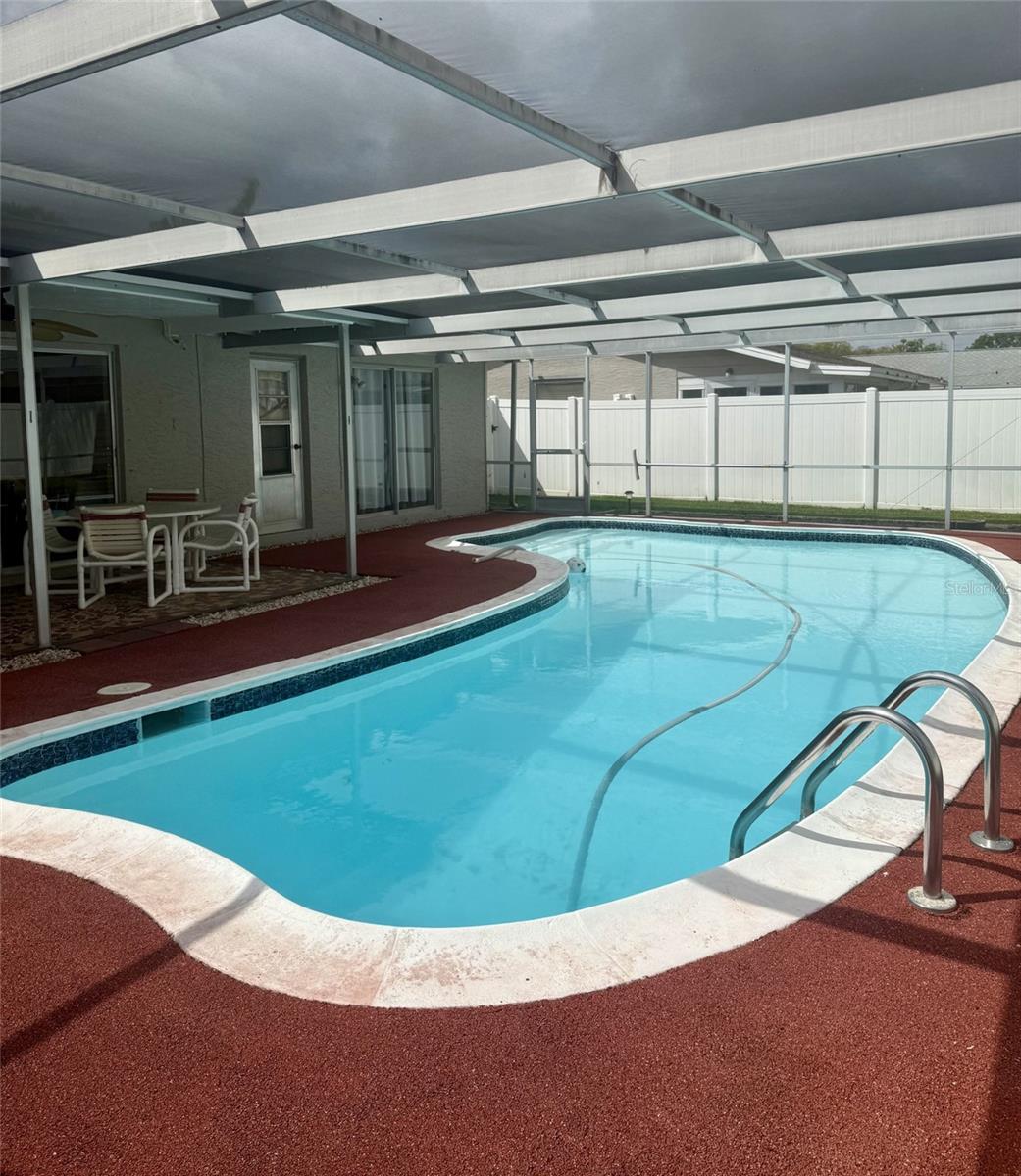 Image 4 of 7 For 8135 Brown Pelican Avenue