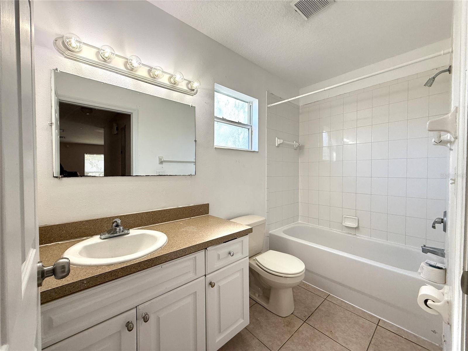 Image 11 of 22 For 720 Newton Avenue S