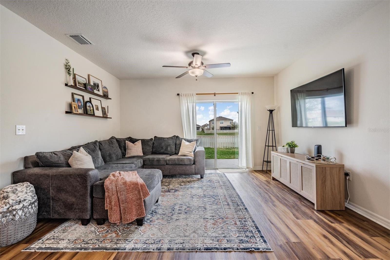 Image 9 of 55 For 32699 Dashel Palm Lane