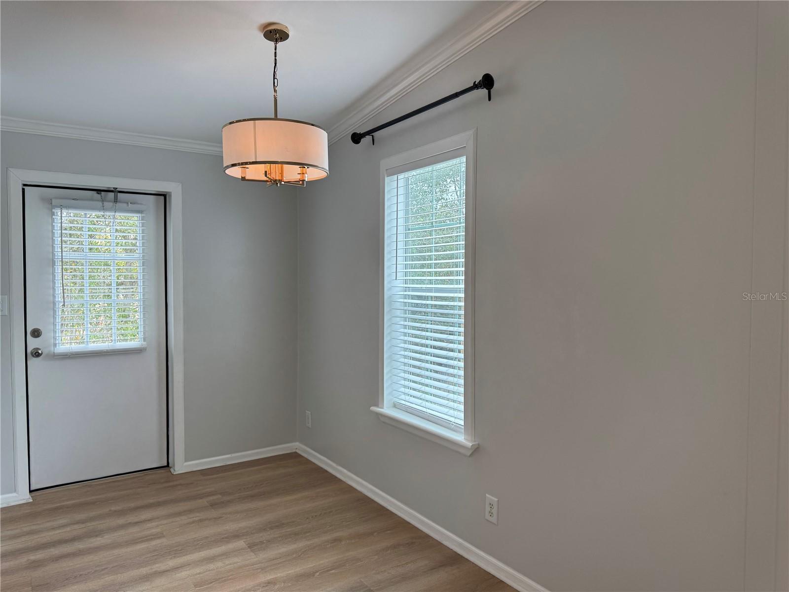 Image 11 of 32 For 3217 Old Tampa Highway