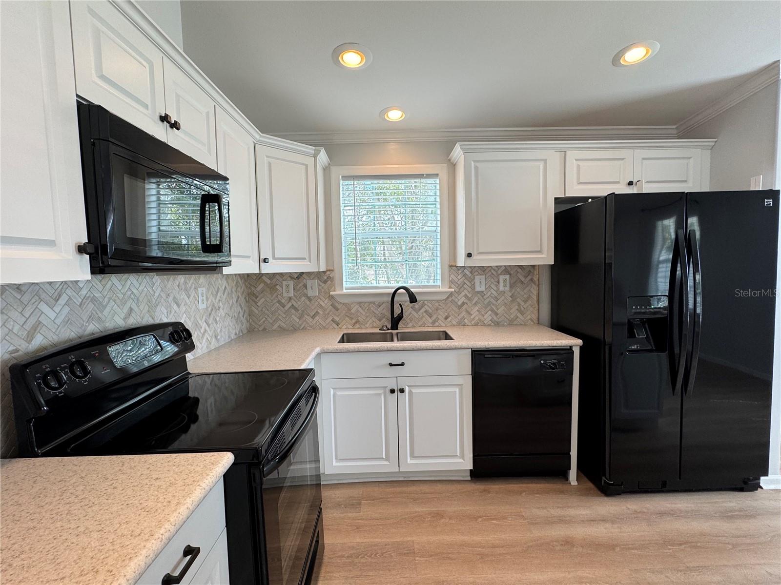 Image 16 of 32 For 3217 Old Tampa Highway