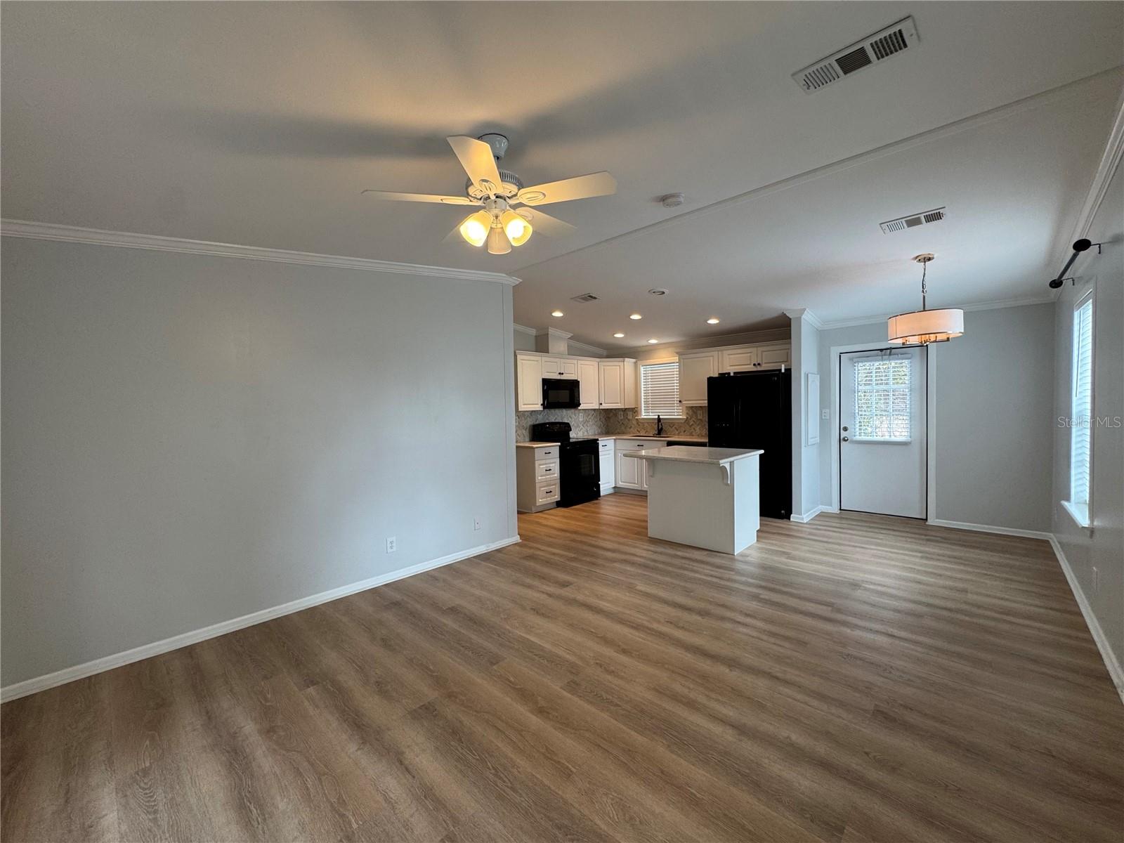 Image 21 of 32 For 3217 Old Tampa Highway