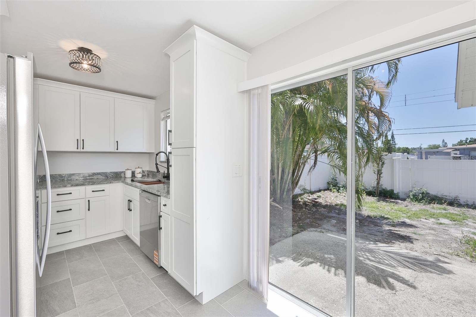 Image 15 of 36 For 6412 Rockpointe Drive