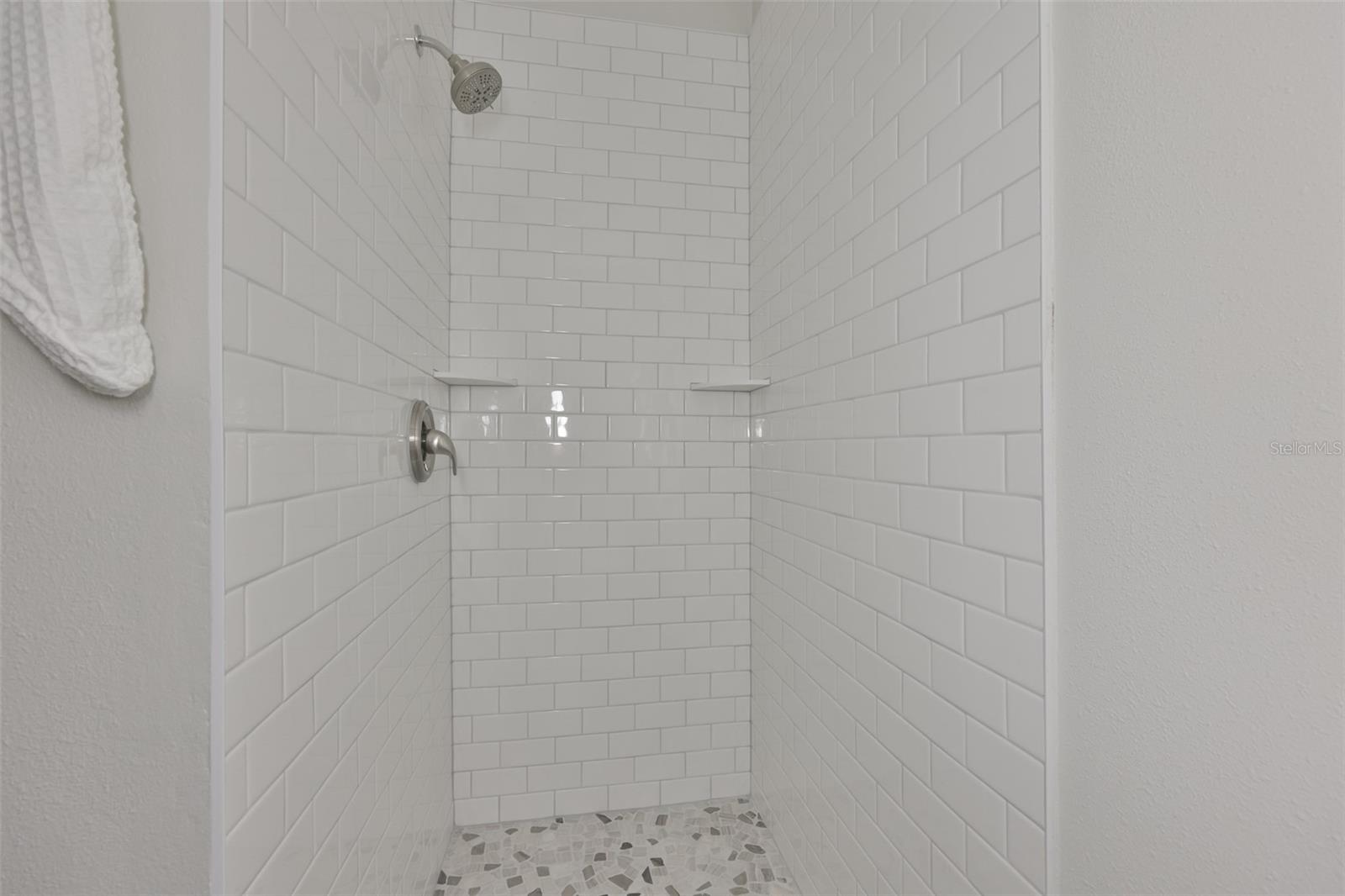 Image 28 of 36 For 6412 Rockpointe Drive