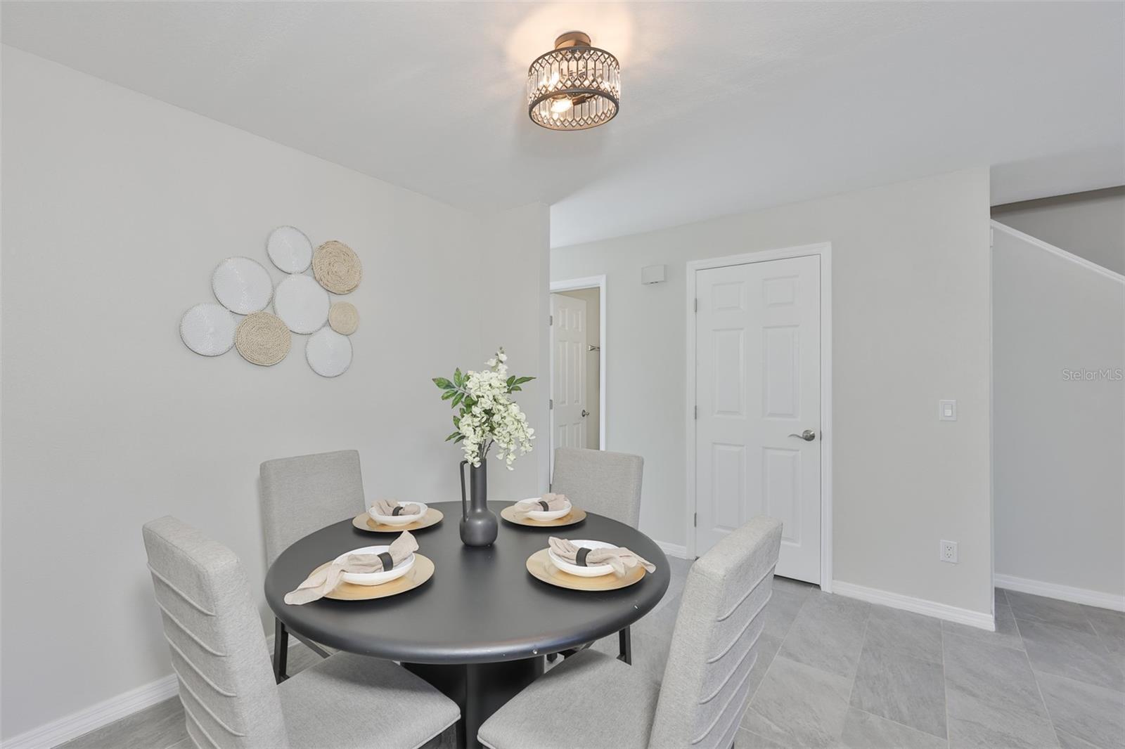 Image 8 of 36 For 6412 Rockpointe Drive