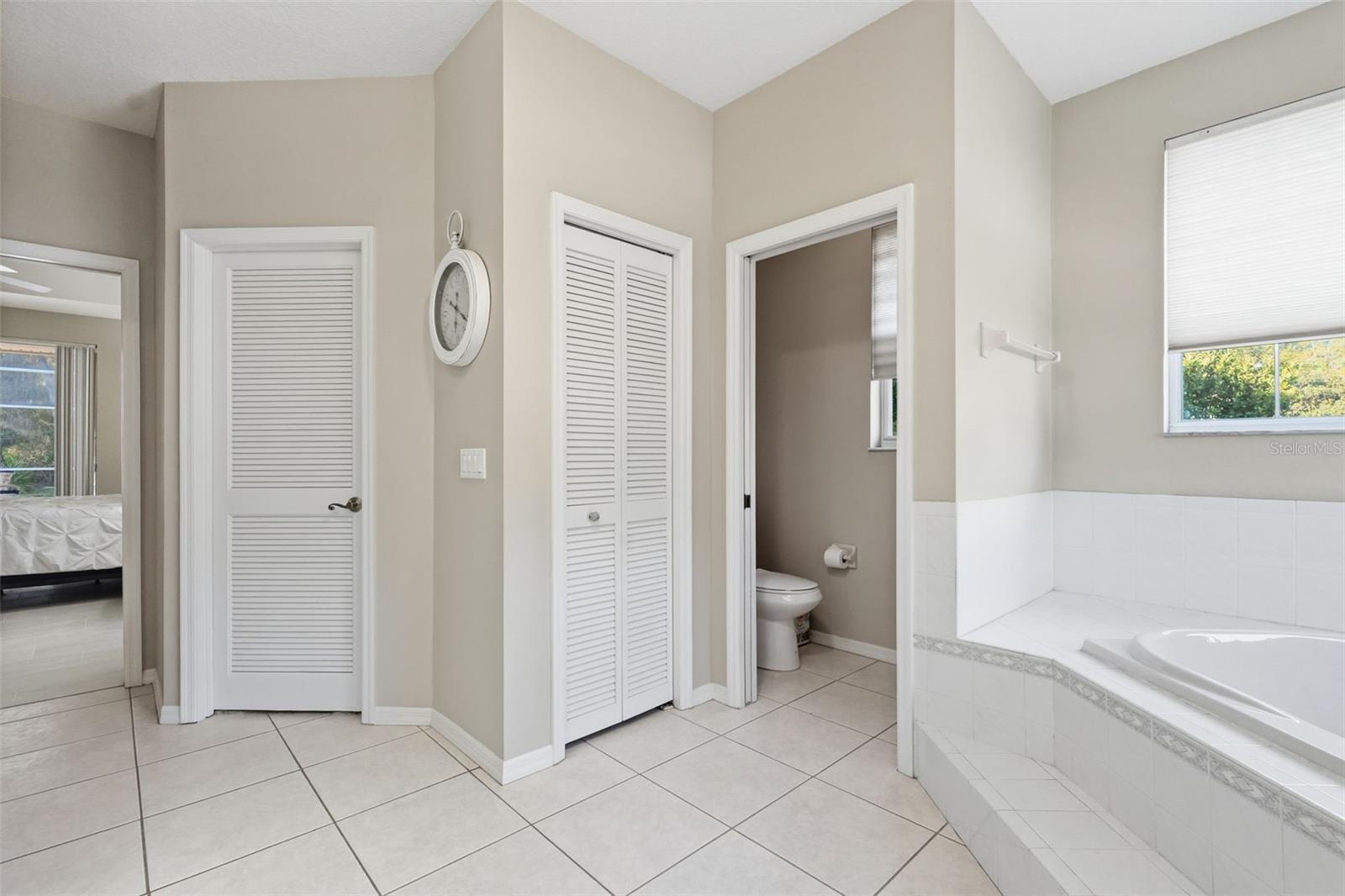 Image 24 of 45 For 44 Linder Drive