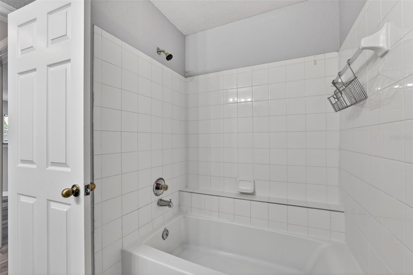 Image 15 of 22 For 18001 Richmond Place Drive 332