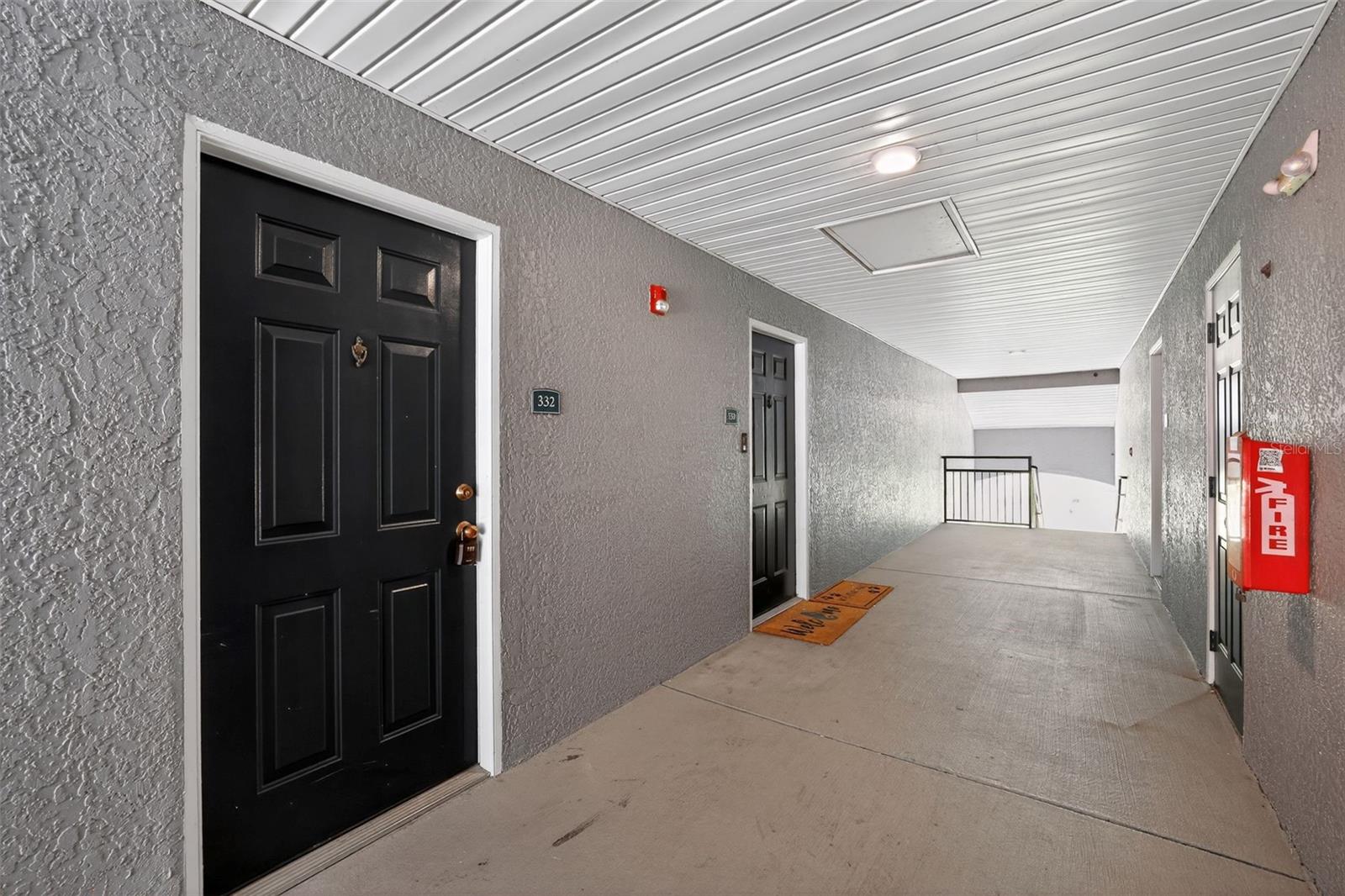 Image 3 of 22 For 18001 Richmond Place Drive 332